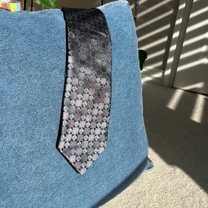 Beautiful Silk Pavone Italian Tie!    63.5 inches